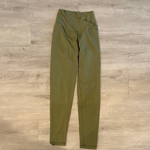 Offline by Aerie Olive Green Women's Leggings - Picture 2 of 4
